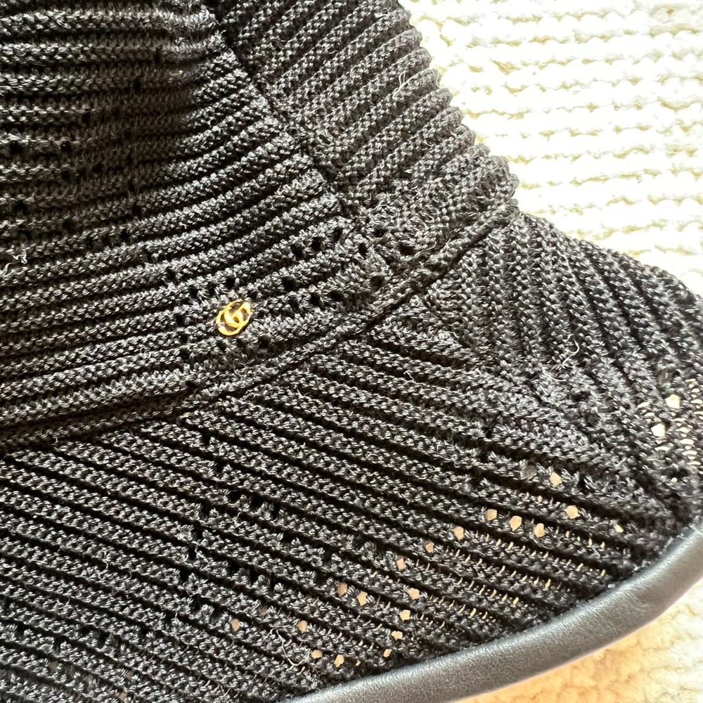 NWT Gucci GG Bucket Hat with Bob Malibu Crochet Canle in Black with Leather Trim - Picture 3 of 7
